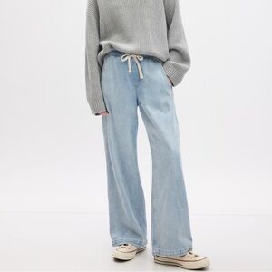 The Gap High rise wide leg pull on jeans